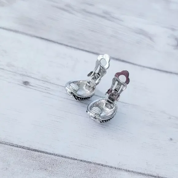 Vintage Clip On Earrings Elegant & Stylish Silver Tone & Clear Gems - Picture 7 of 8